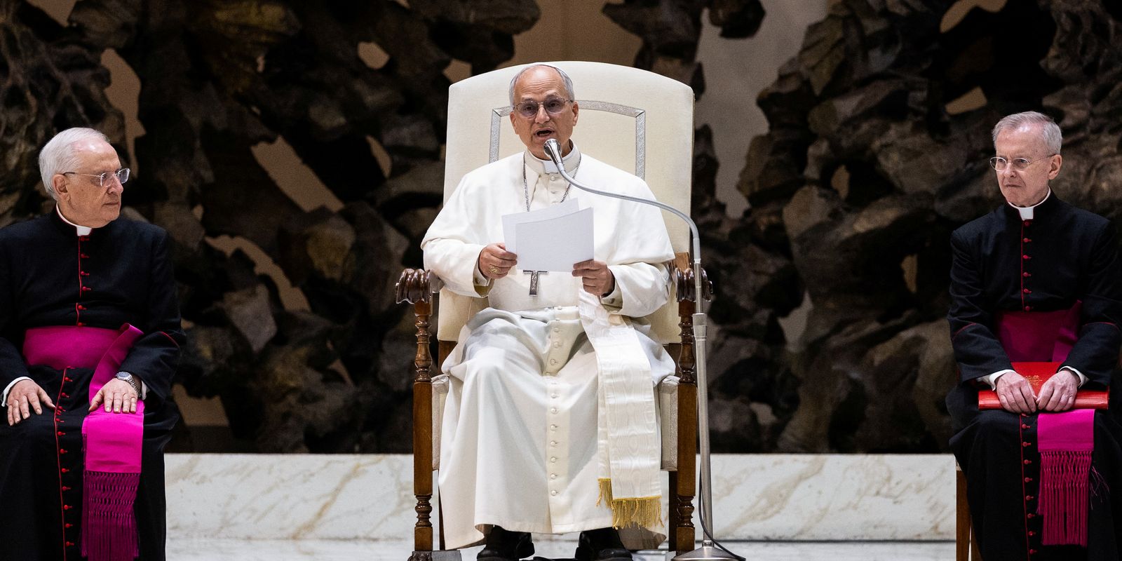 papa,-china-e-uniao-africana-pedem-respeito-a-soberania-da-venezuela