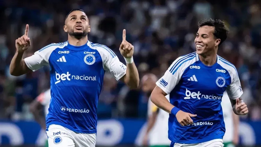 com-titulares-de-volta,-cruzeiro-da-show-e-goleia-uberlandia-no-mineiro