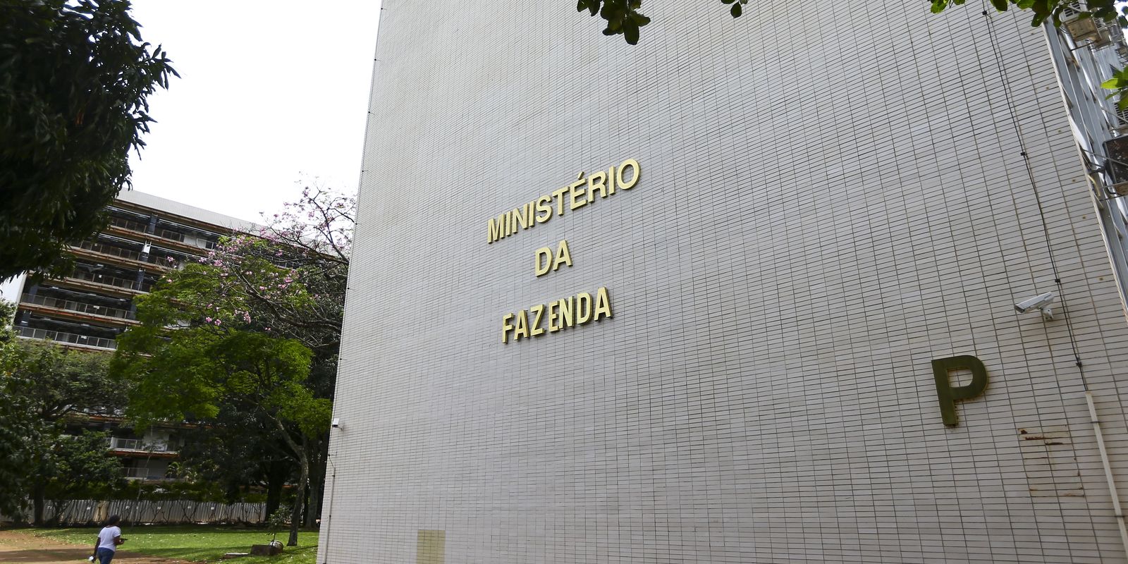 brasil-capta-us$-4,5-bilhoes-em-titulos-no-mercado-internacional