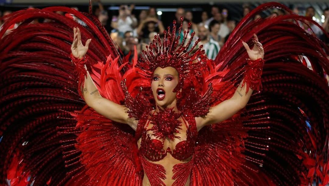 problemas-com-fantasia-de-virginia-prejudicaram-notas-da-grande-rio?