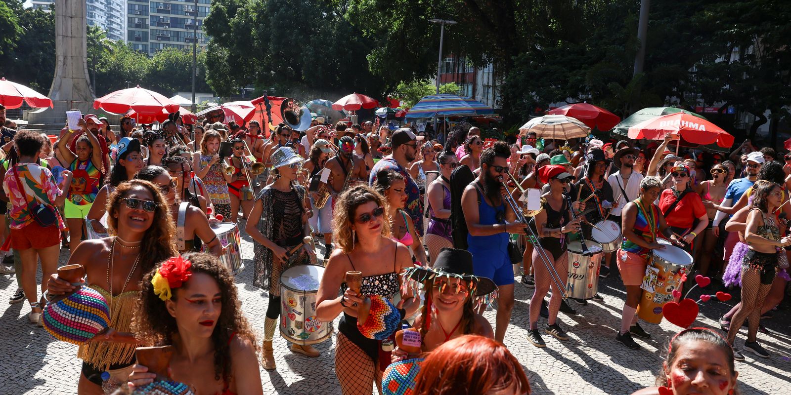 rio-registra-cinco-atendimentos-por-hora-devido-ao-calor-no-carnaval