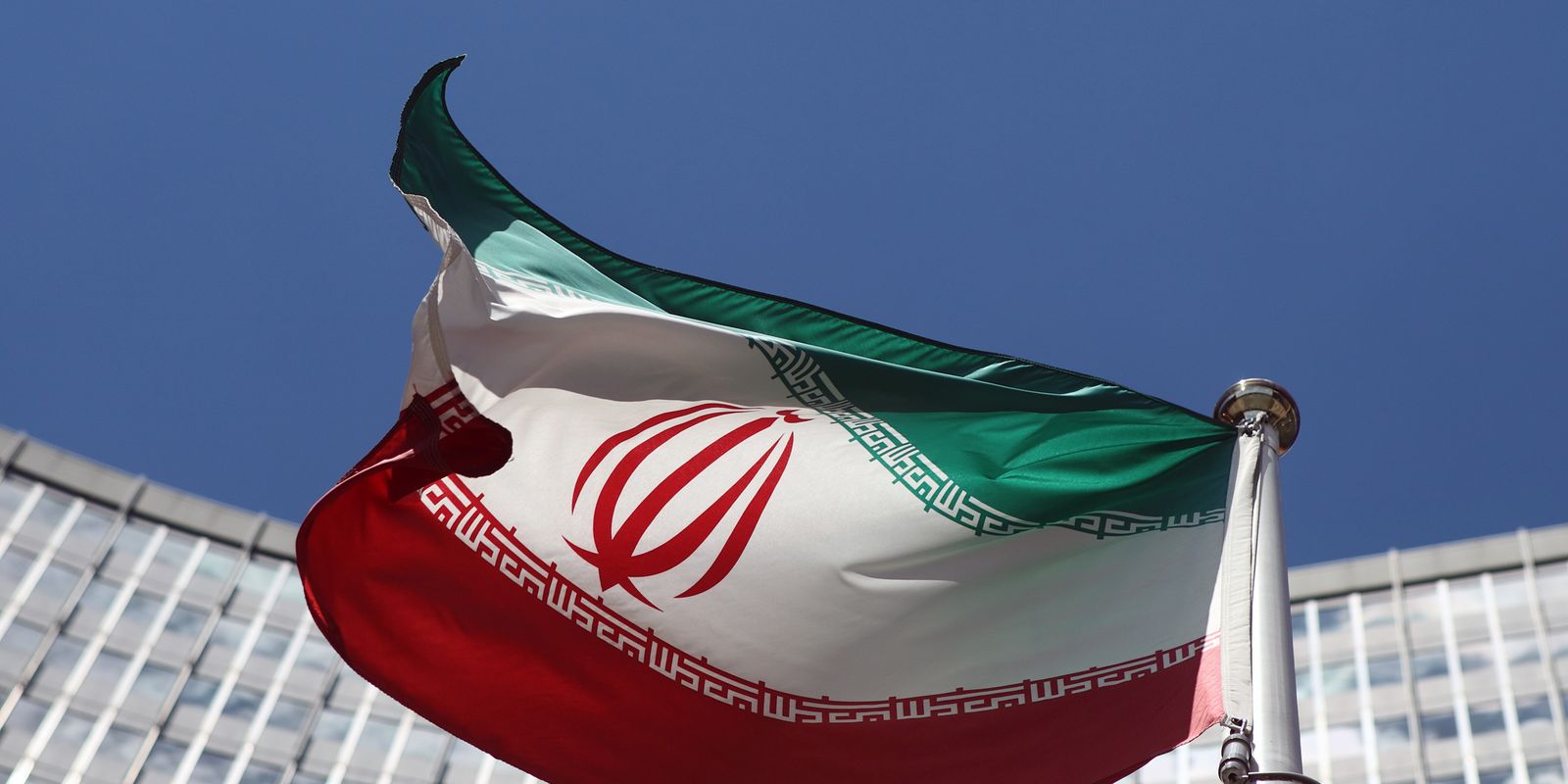 embaixador-no-ira-diz-que-escolha-de-filho-de-khamenei-surpreende