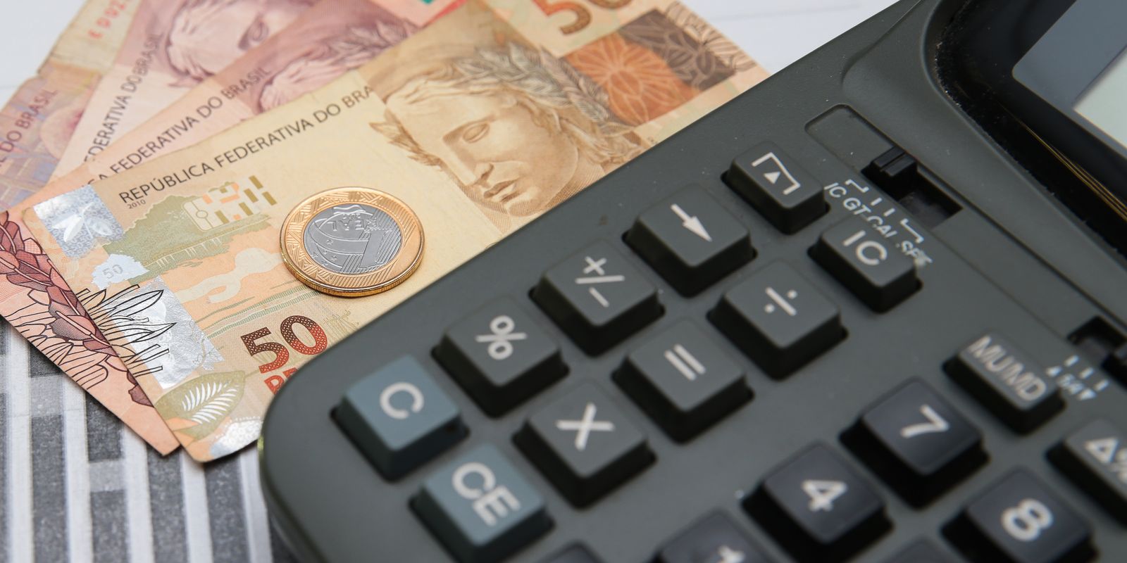 governo-tem-deficit-de-r$-30-bilhoes-em-fevereiro
