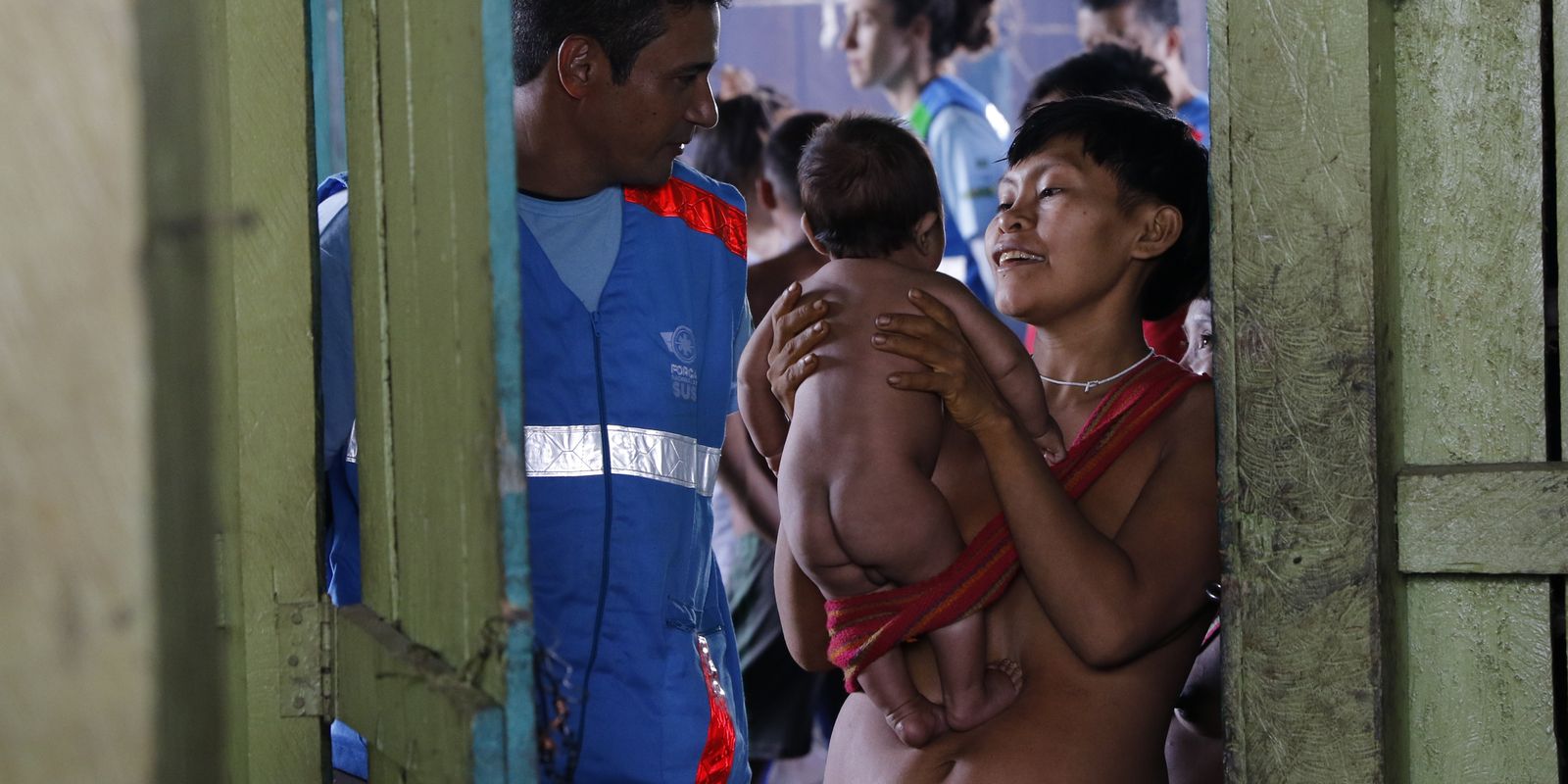 obitos-por-malaria-na-terra-yanomami-cairam-80%-em-2025,-diz-governo
