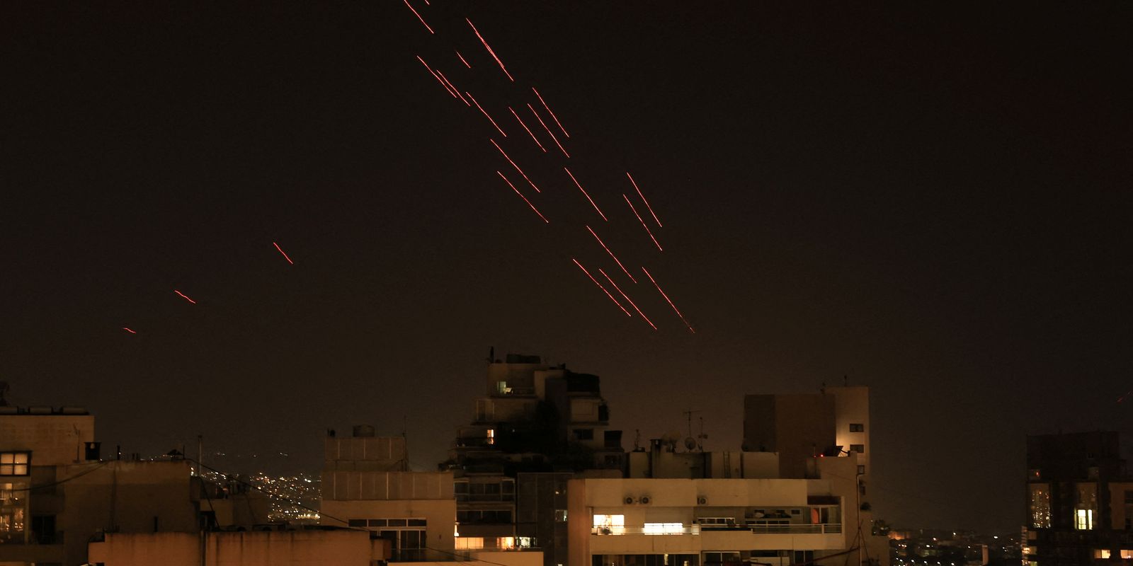 israel-e-libano-anunciaram-um-cessar-fogo-de-dez-dias