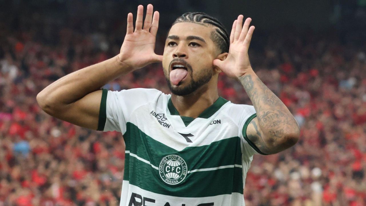 lucas-ronier,-do-coritiba,-aparece-entre-os-melhores-jogadores-sub-23-do-brasil