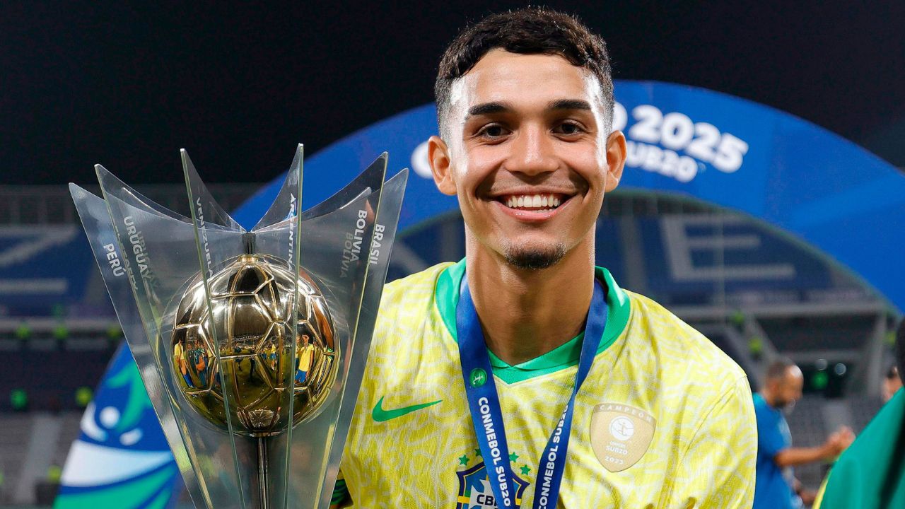 com-arthur-dias,-trio-do-athletico-e-convocado-para-a-selecao-sub-20;-bruninho-fica-fora