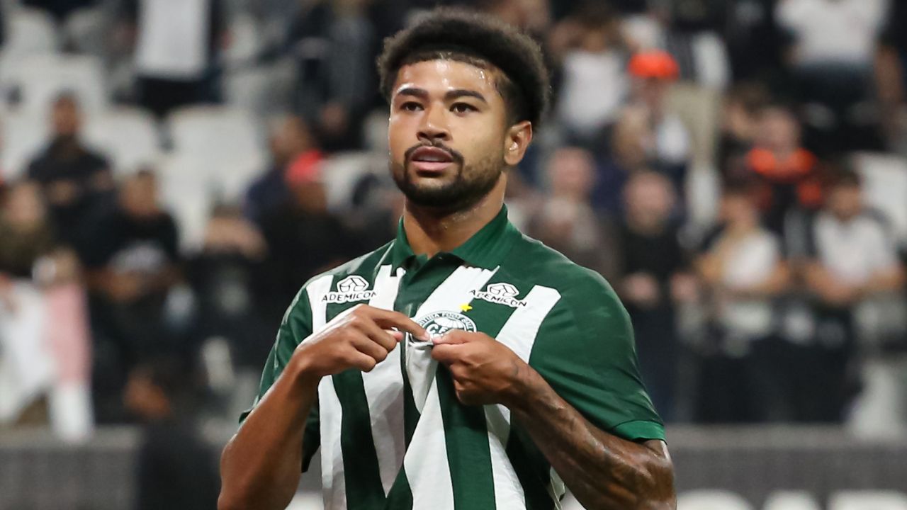 flamengo-sinaliza-proposta-recorde-por-lucas-ronier,-do-coritiba