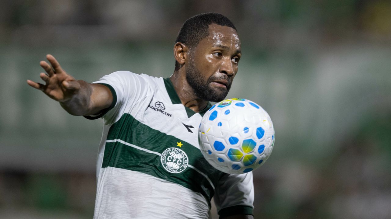 lateral-analisa-ponto-crucial-para-o-coritiba-evoluir-no-segundo-semestre