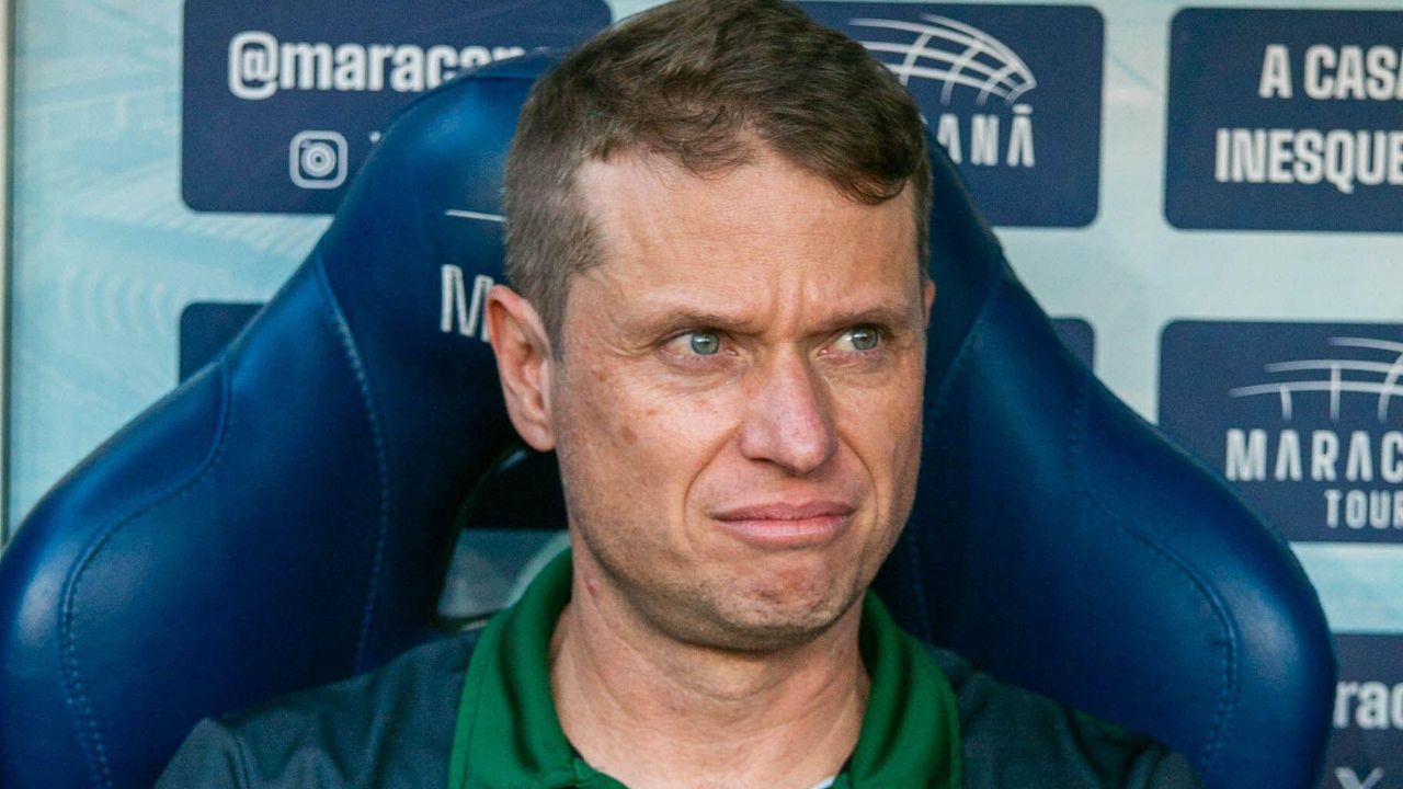 destaque-do-coritiba-tem-situacao-definida-apos-dores-no-joelho