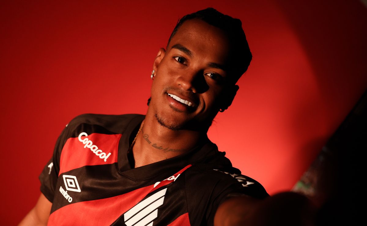 kerwin-vargas-promete-acirrar-disputa-no-ataque-do-athletico;-veja-como-ele-joga