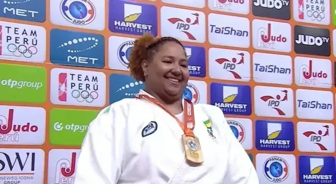 beatriz-souza-conquista-medalha-de-ouro-no-grand-prix-de-judo